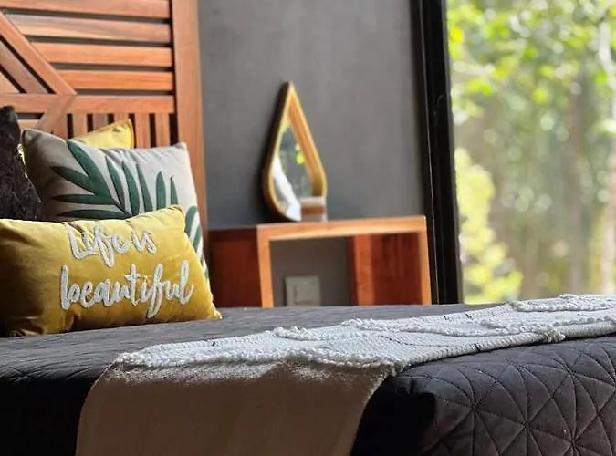 Pensión Room In The Jungle + Private Natural Cenote Tulum